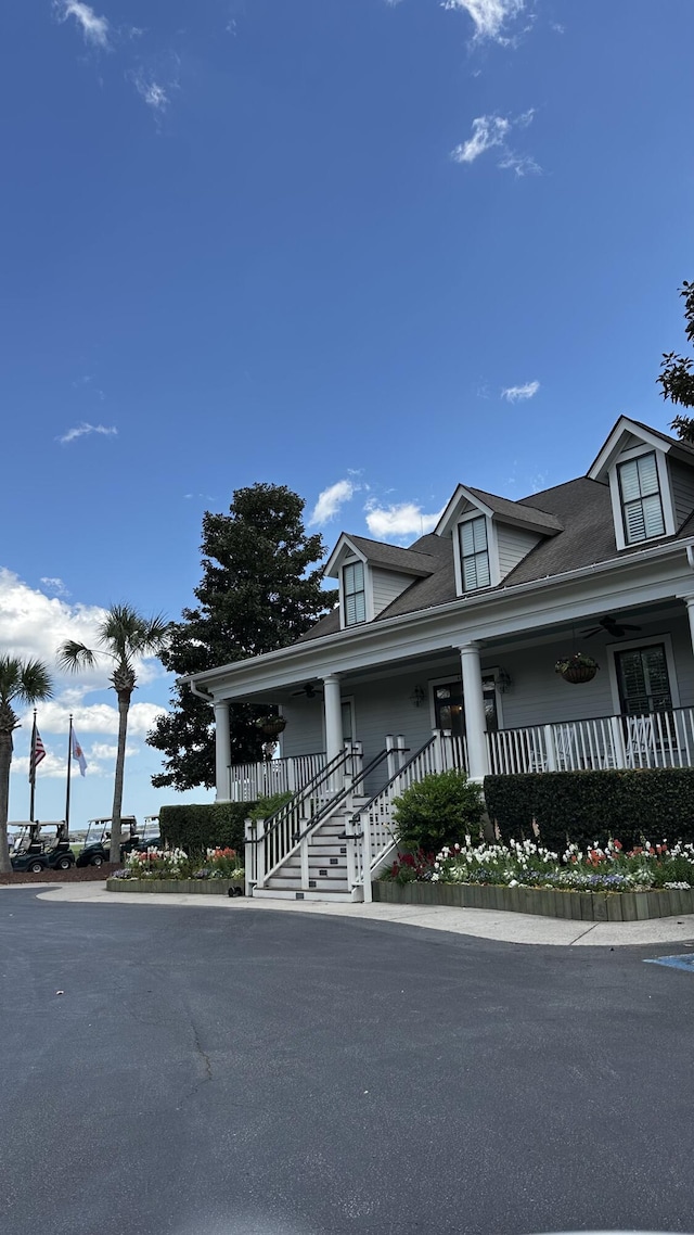 view of front of home with covered porch