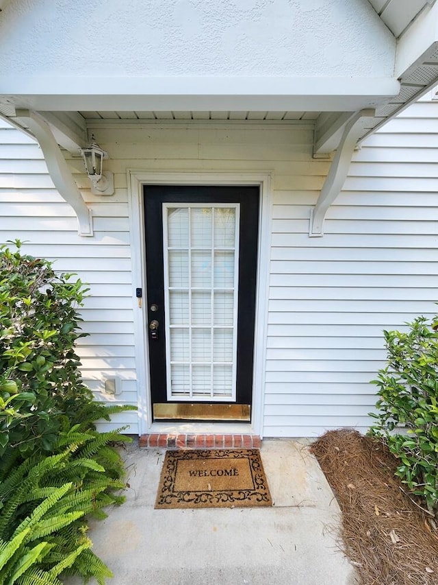 view of property entrance