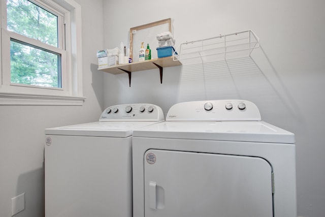 5043 Victoria Ave, North Charleston, SC 29405 - laundry room with washer and dryer