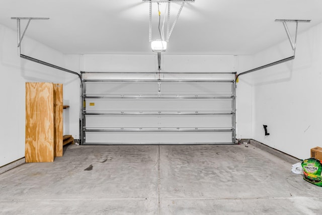 512 Pontoon Rd, Huger, SC 29450 - view of garage