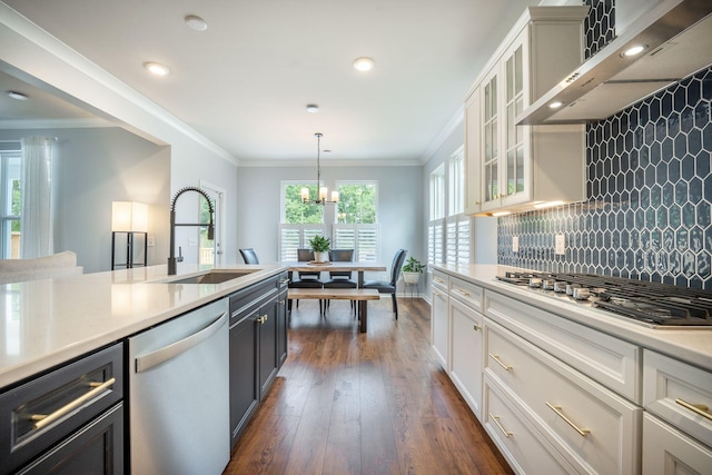 224 Wappoo Trace Ln, Summerville, SC 29486 - kitchen featuring appliances with stainless steel finishes, a sink, exhaust hood, a chandelier, and backsplash