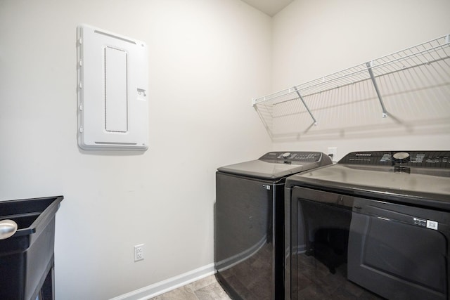 224 Wappoo Trace Ln, Summerville, SC 29486 - laundry room with separate washer and dryer and baseboards