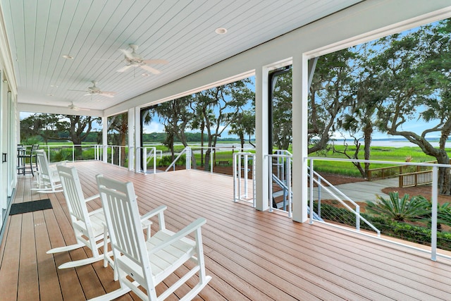 deck featuring ceiling fan