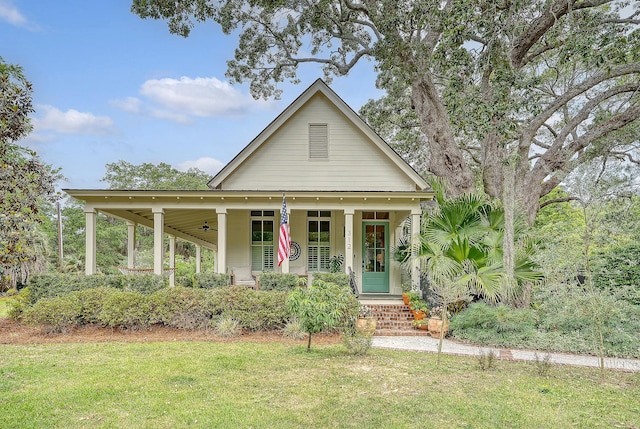 312 Hobcaw Dr, Mount Pleasant, SC 29464 - view of front of property featuring a front lawn