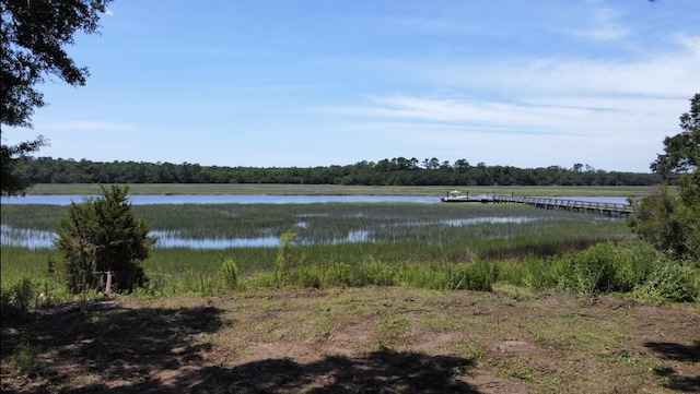 Listing photo 3 for 17 Olde Church Rd, Saint Helena Island SC 29920