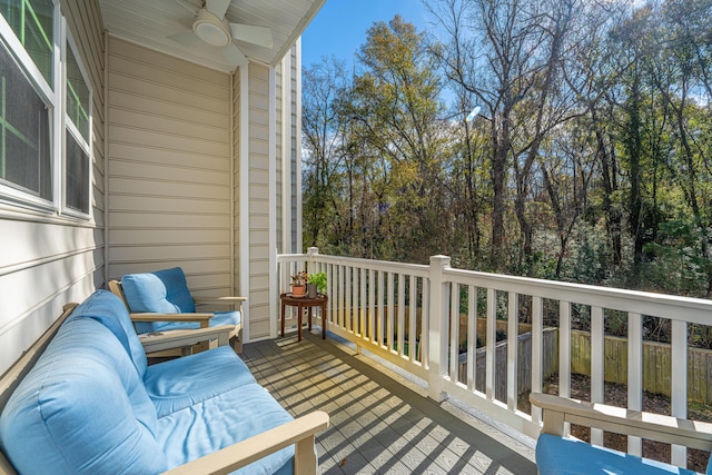 balcony featuring ceiling fan