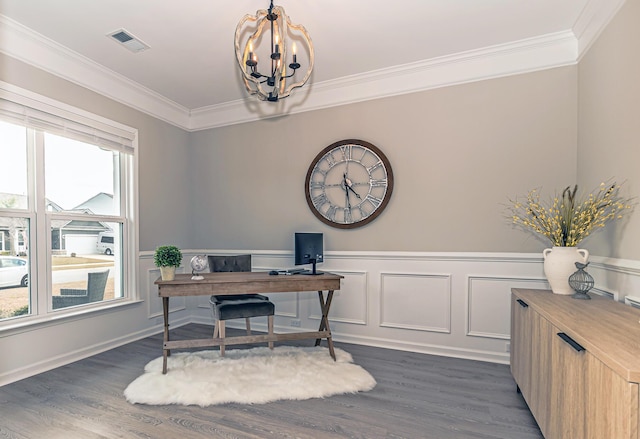 office area with visible vents, dark wood-type flooring, a notable chandelier, and crown molding