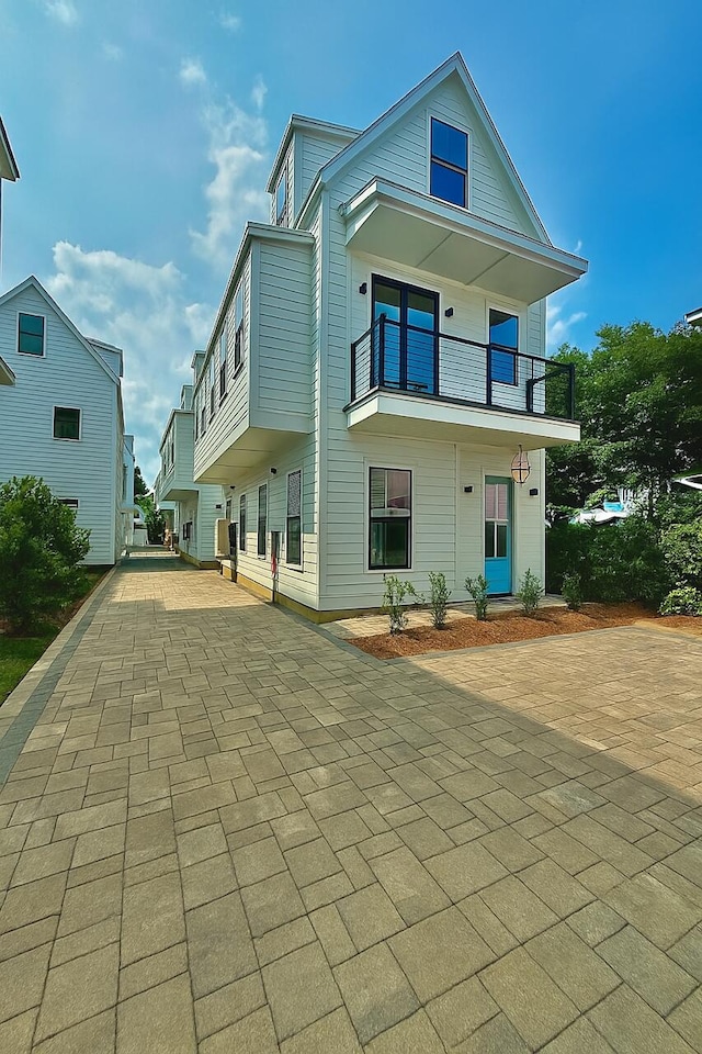 30 Nats Ct, Charleston, SC 29403 - back of house featuring a balcony