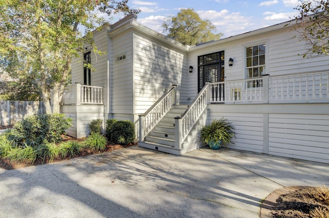 view of front of property