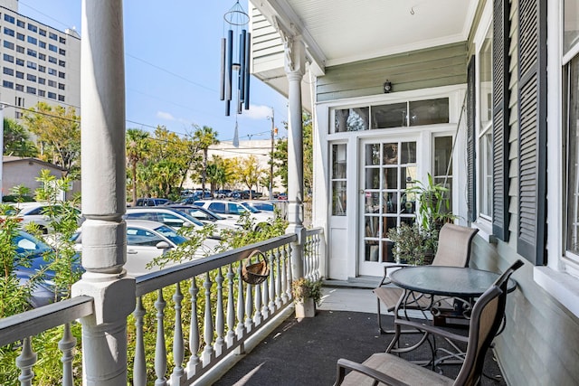 balcony with a porch