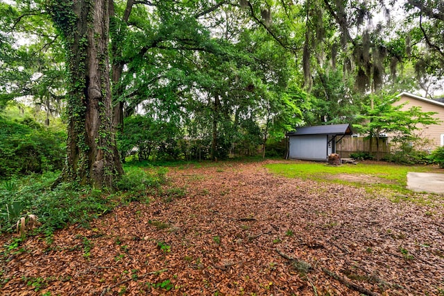 5322 Chantilly Ln, North Charleston, SC 29418 - view of yard featuring an outbuilding