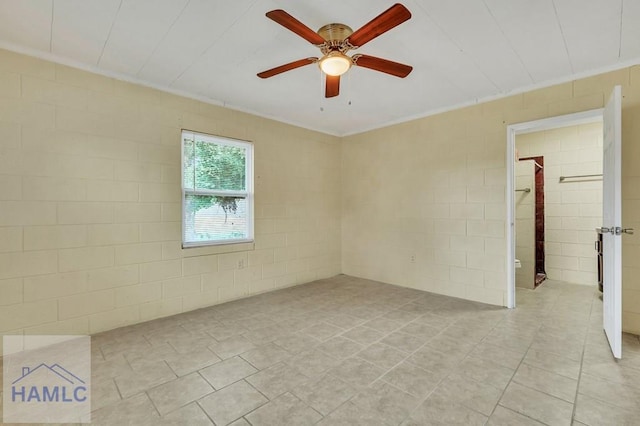 empty room with ceiling fan