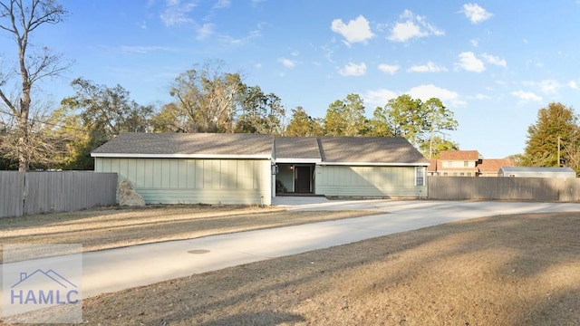 view of front of house