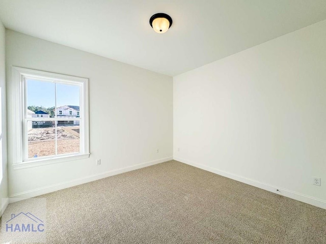 view of carpeted spare room