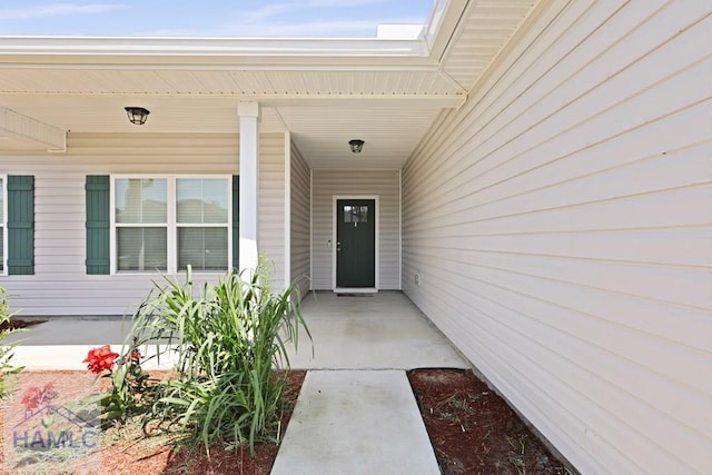 568 Abode Ave, Hinesville, GA 31313 - entrance to property with a porch