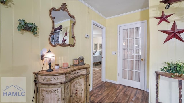 314 Twin Parks Dr, Jesup, GA 31545 - doorway with wood finished floors and ornamental molding