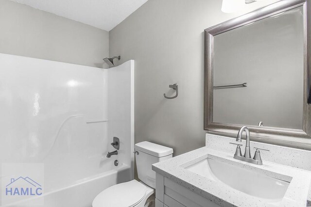 197 Sequoia Cir, Hinesville, GA 31313 - full bath featuring toilet, vanity, and bathing tub / shower combination