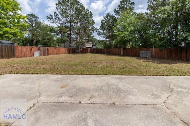 52 Pheasant Way, Hinesville, GA 31313 - view of yard featuring fence