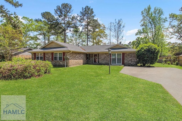 209 Chandra Way, Hinesville, GA 31313 - single story home featuring brick siding and concrete driveway