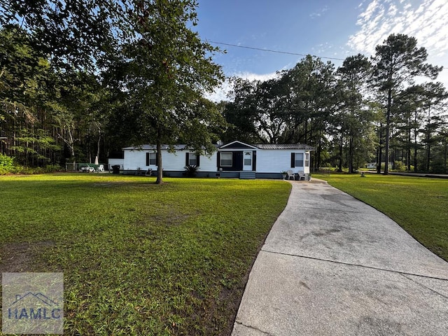 338 Whispering Pines Cir, Allenhurst, GA 31301 - photo 1