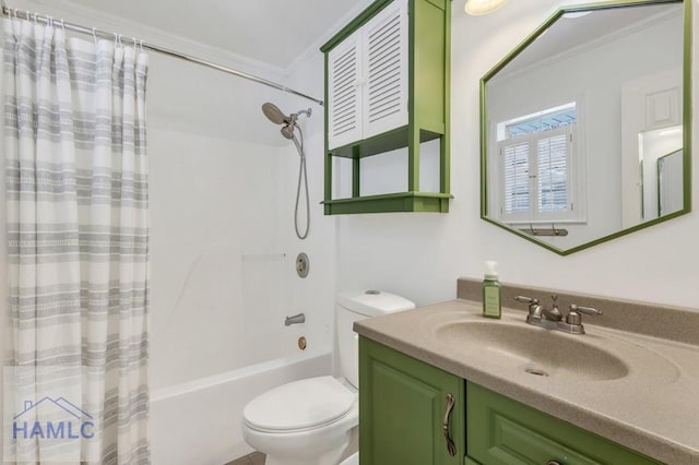 full bathroom featuring crown molding, vanity, toilet, and shower / bath combination with curtain