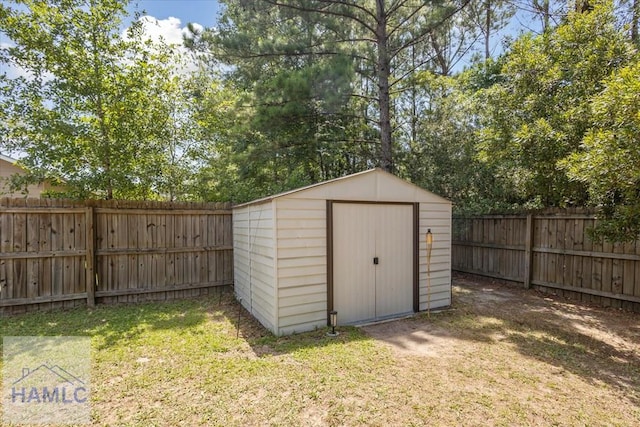 128 W Kenny Dr, Hinesville, GA 31313 - view of shed featuring a fenced backyard