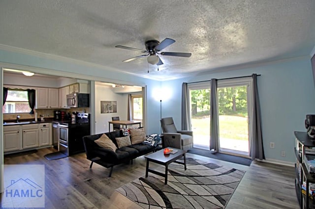 1062 Kelly Dr, Hinesville, GA 31313 - photo 2