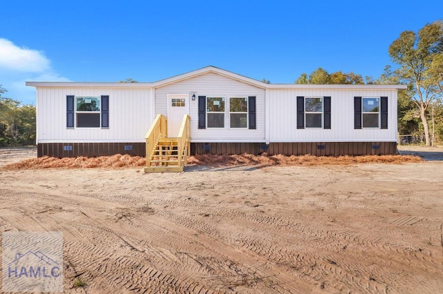 1270 Oak St, Jesup, GA 31545 - photo 1