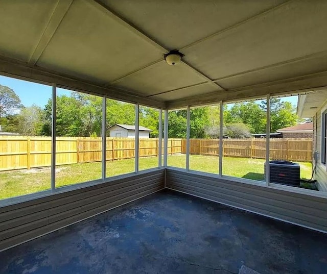 view of unfurnished sunroom