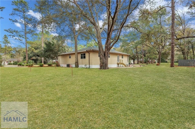 105N Bay St, Jesup, GA 31545 - view of green lawn