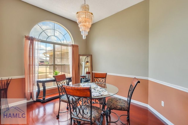 dining room with an inviting chandelier