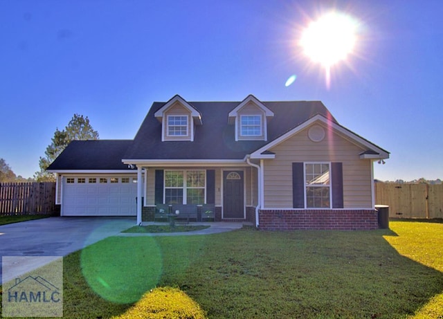 view of front facade featuring a front lawn and a garage