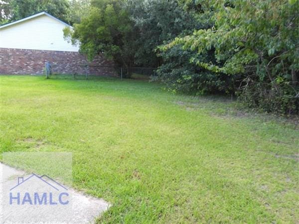1111 Apache Aly, Hinesville, GA 31313 - view of green lawn