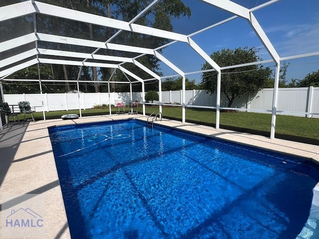 3520 Waycross Hwy, Jesup, GA 31545 - view of swimming pool featuring a fenced backyard, a patio area, and a lanai