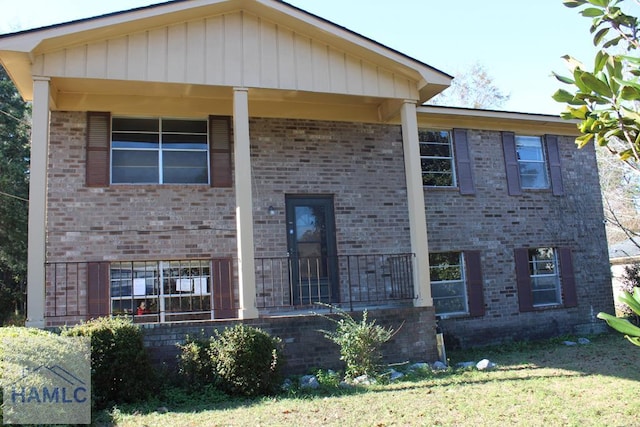 view of front of house