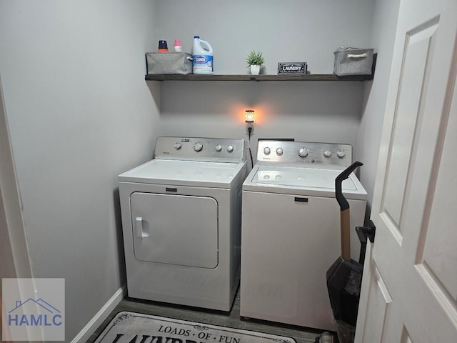 1942 Salisbury Way, Hinesville, GA 31313 - laundry room featuring washing machine and dryer