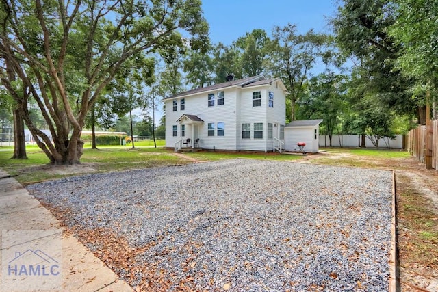 view of front facade with a front yard