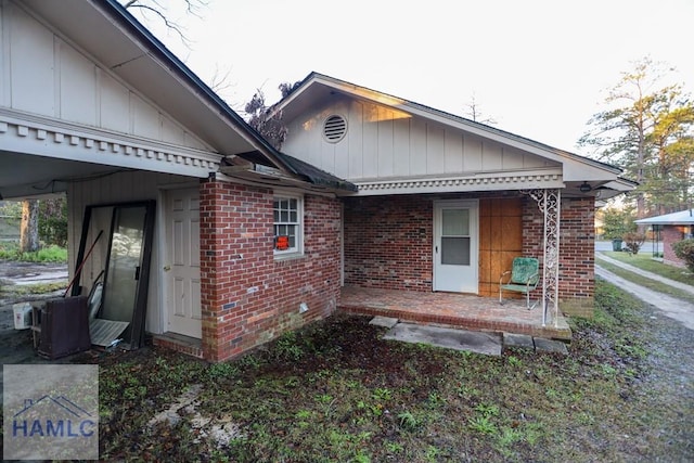 707 Church St, Claxton, GA 30417 - exterior space featuring brick siding