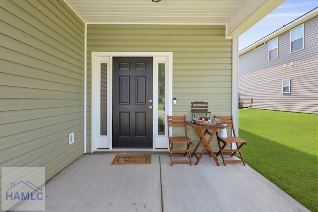 702 Fairview Cir, Hinesville, GA 31313 - property entrance featuring a lawn
