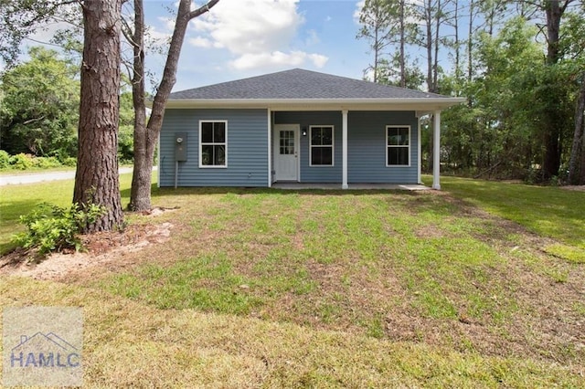 view of front of house with a front yard