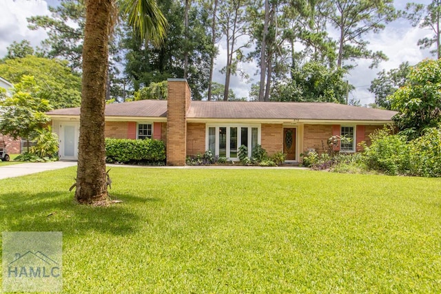 375 Eastridge Rd, Savannah, GA 31406 - single story home with a front lawn