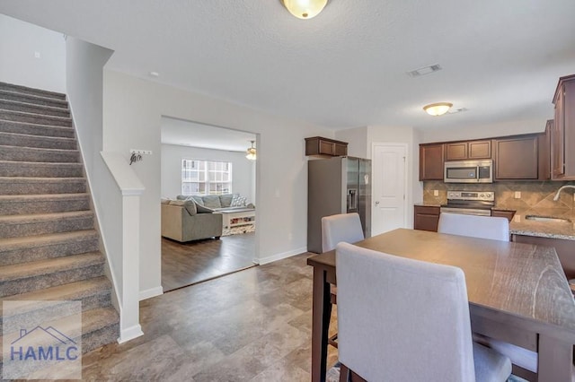 48 Trask Cir, Hinesville, GA 31313 - photo 9
