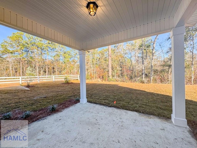 view of yard with a patio