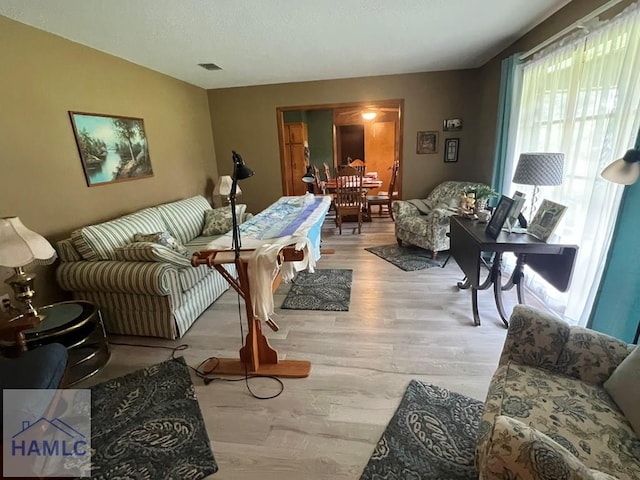224 Bacon St, Jesup, GA 31545 - living area featuring light wood-style floors