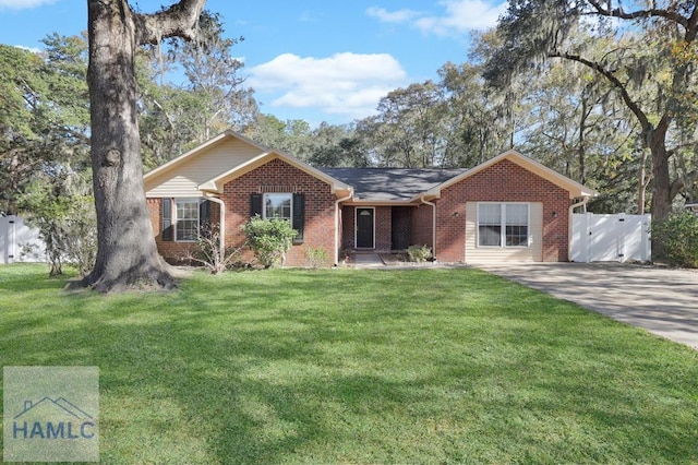 ranch-style home with a front yard