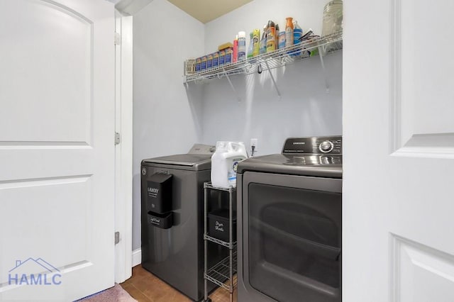 243 Forest St, Ludowici, GA 31316 - laundry area featuring washing machine and clothes dryer and laundry area