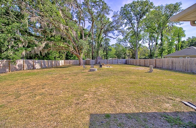 404 Talmadge Rd, Allenhurst, GA 31301 - view of fenced backyard
