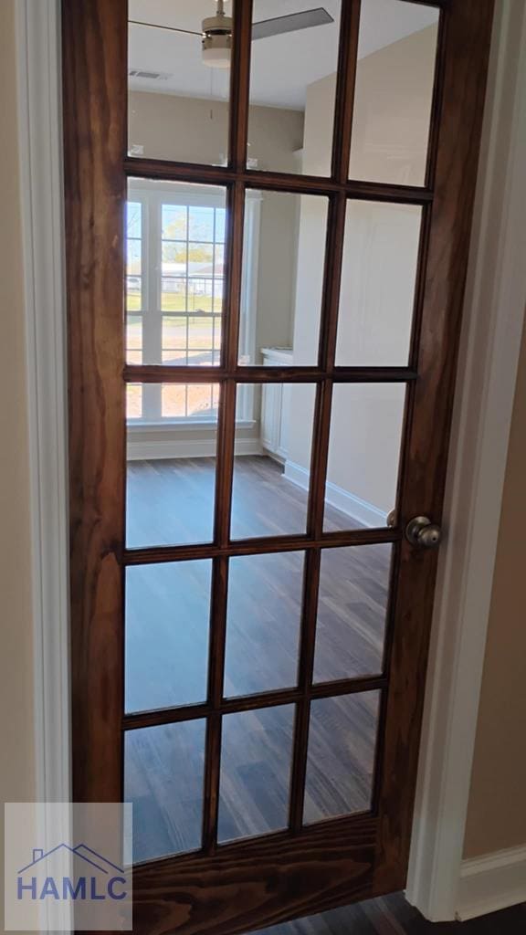 details featuring baseboards
