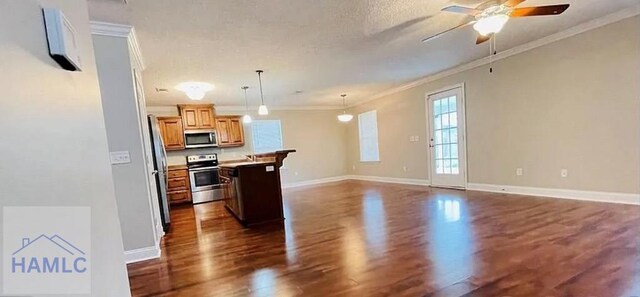 42 Autumn Rift Rd, Midway, GA 31320