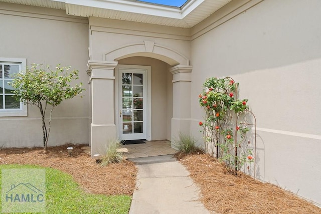 745 Chickasaw Trl, Sparta, GA 31087 - view of exterior entry with stucco siding